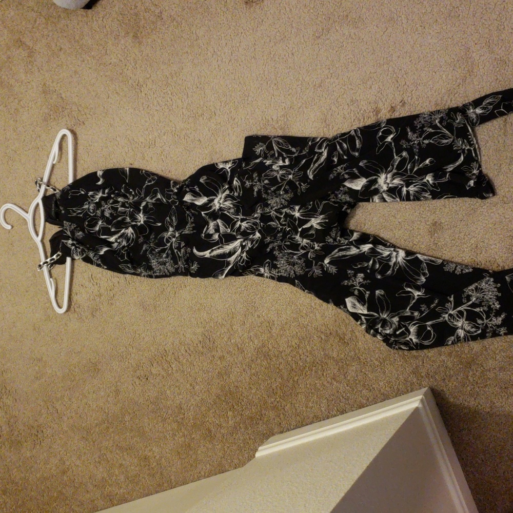 Jumpsuit - Picture 3 of 3